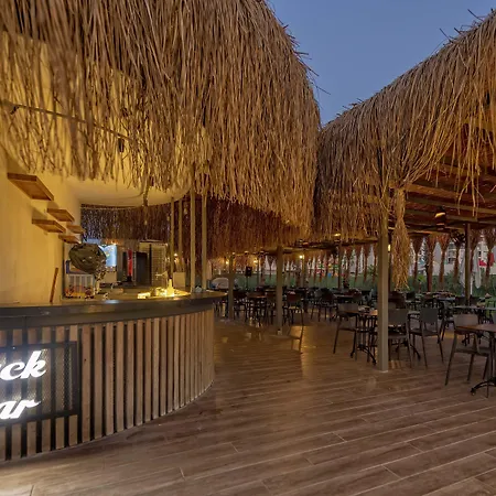 Hotel Jura Lara *